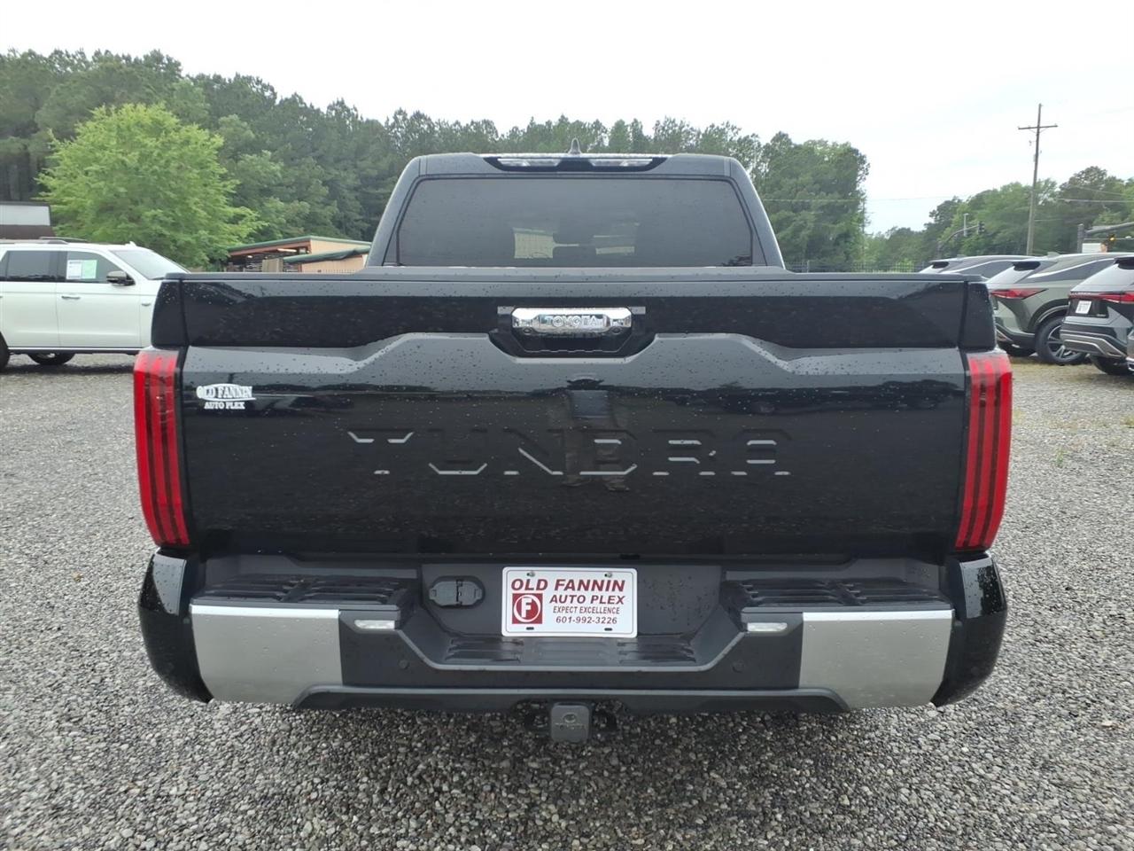 Toyota Tundra  2022
