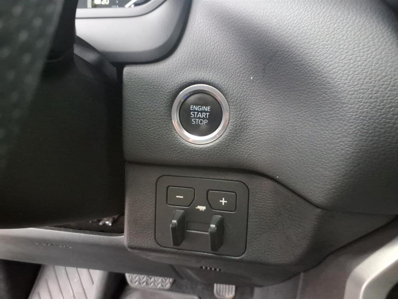 Toyota Tundra  2022