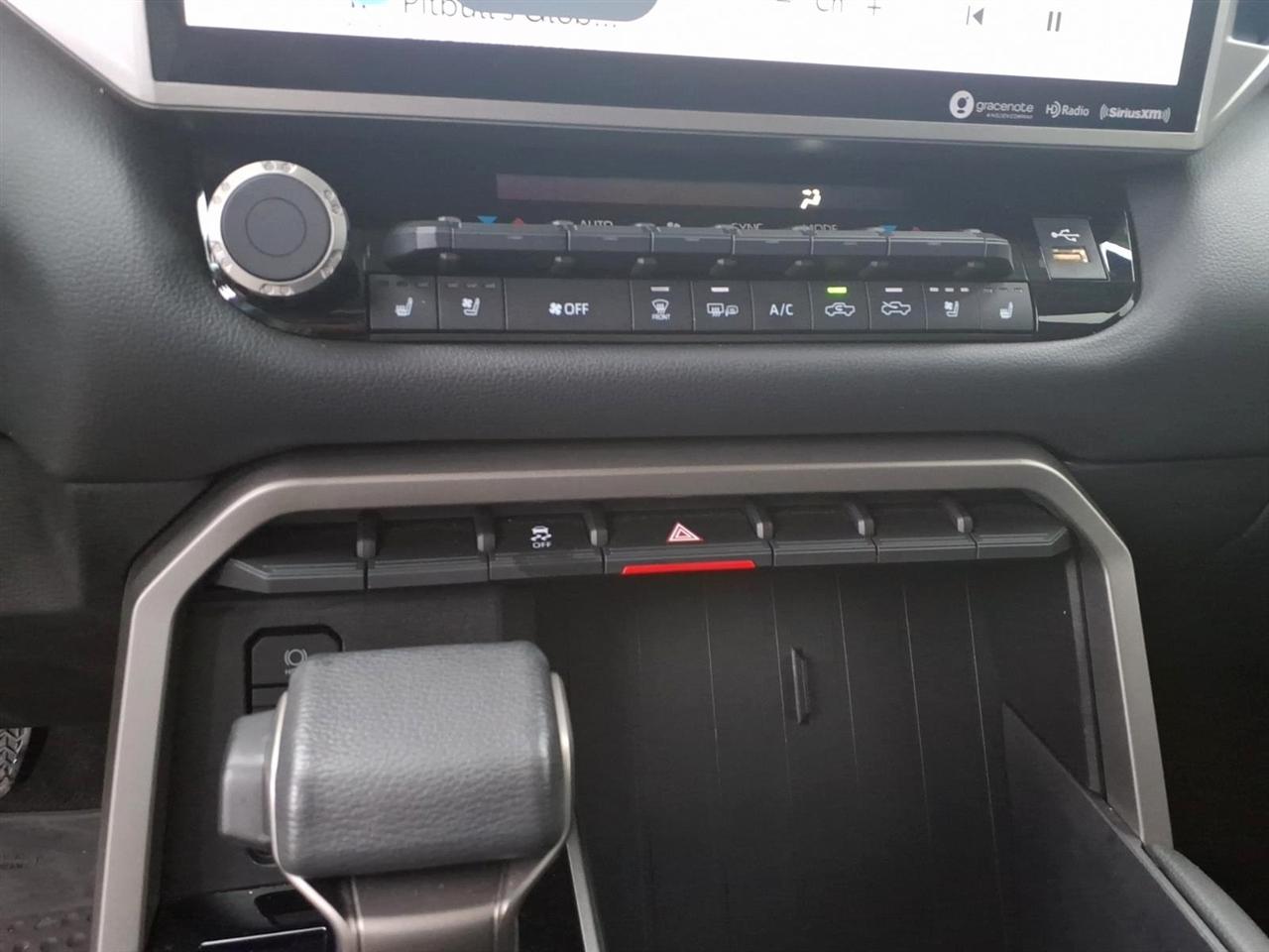 Toyota Tundra  2022