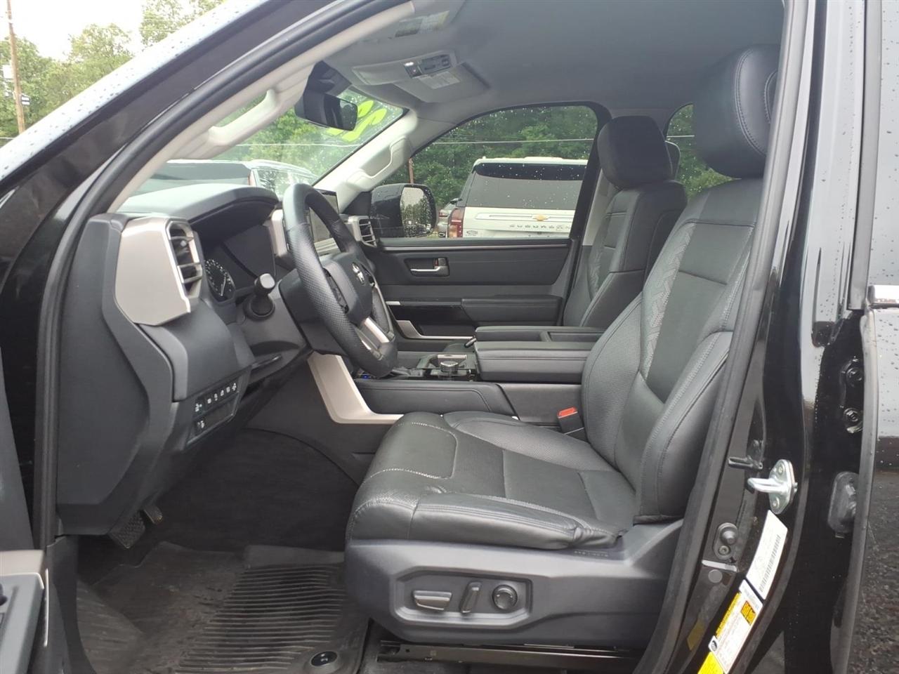 Toyota Tundra  2022