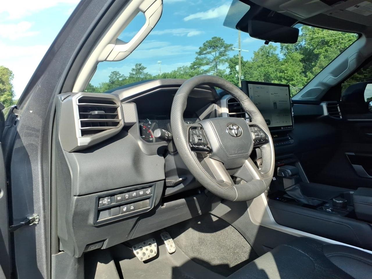Toyota Tundra  2023