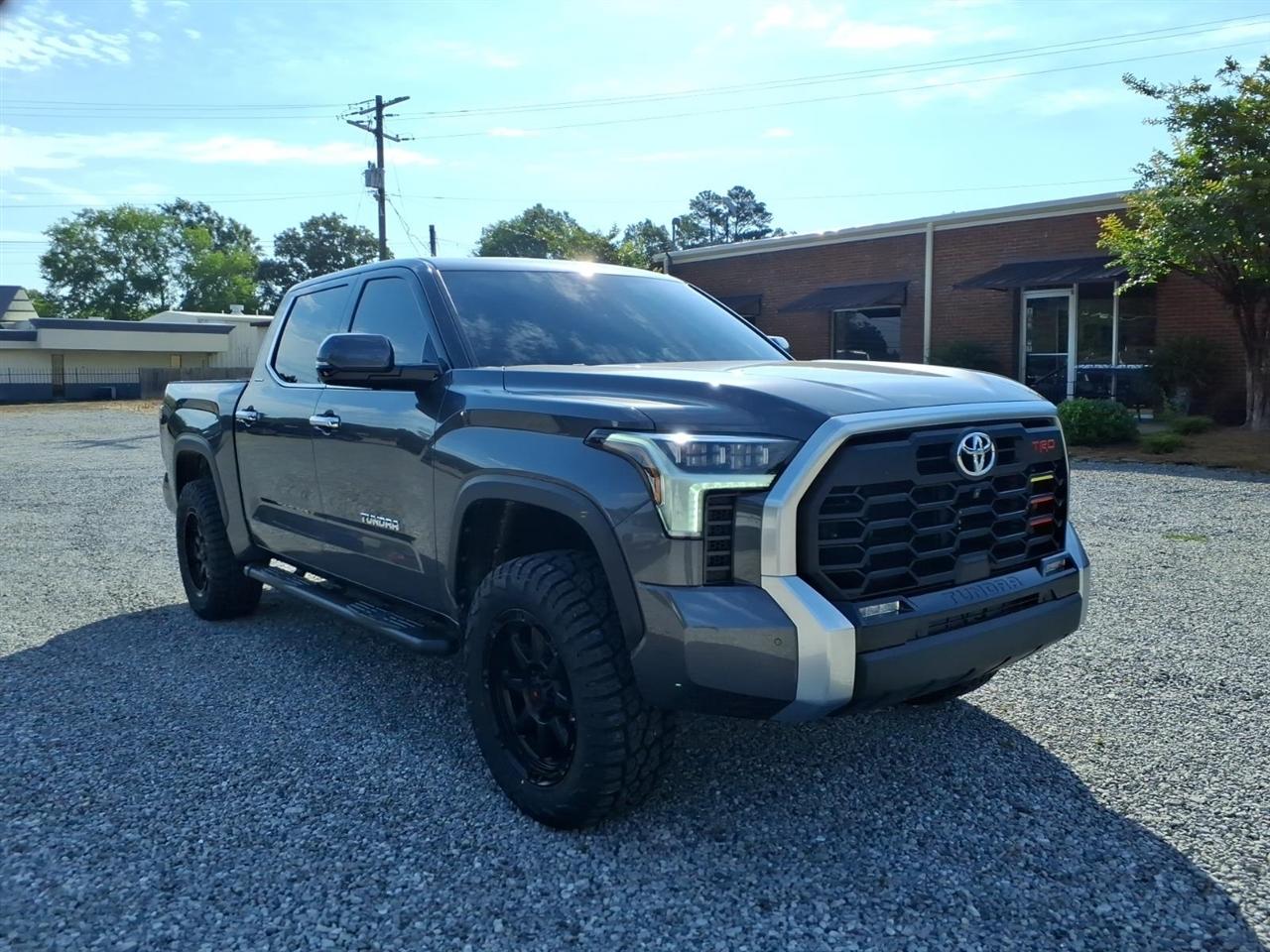 Toyota Tundra  2023