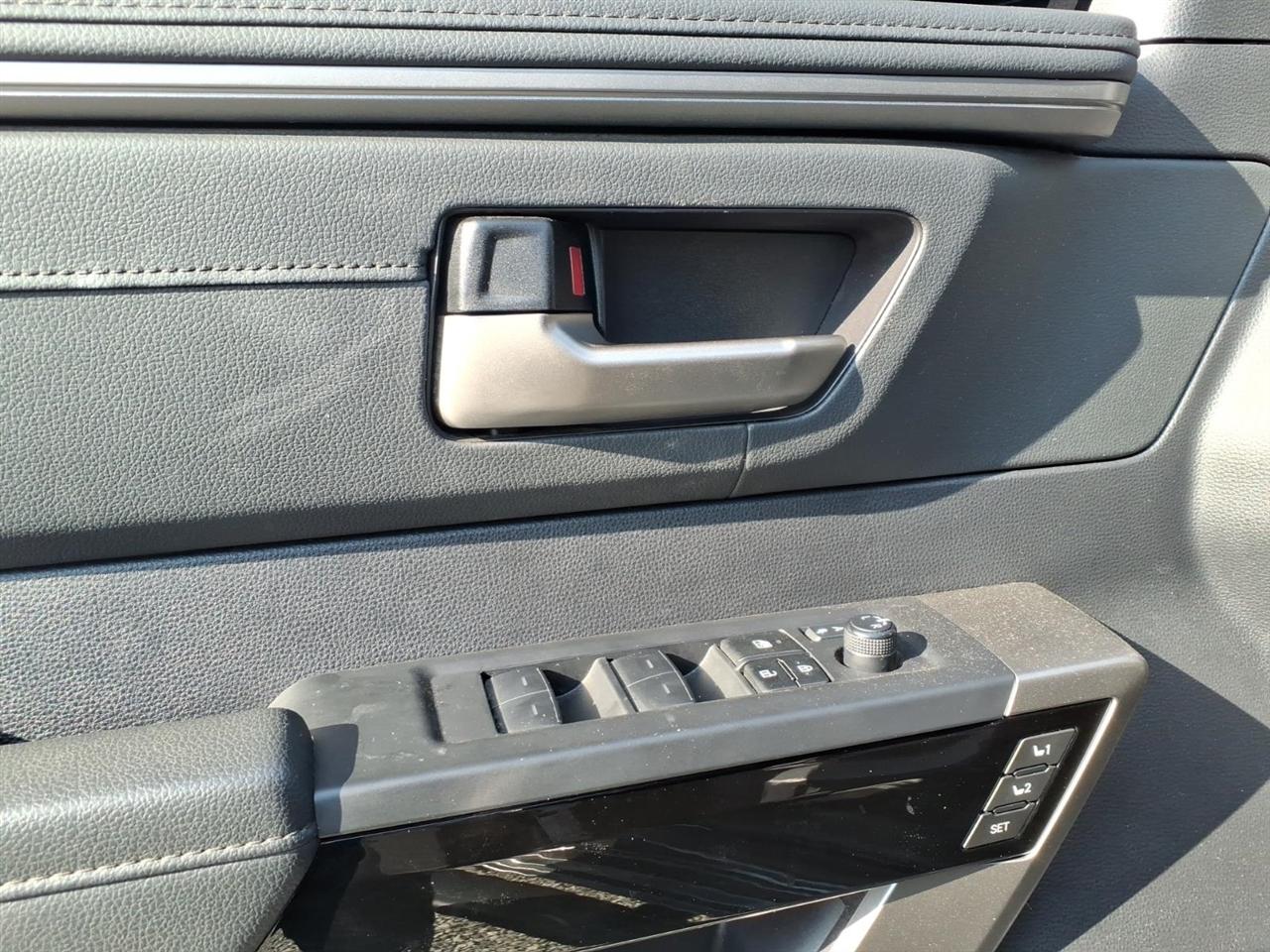 Toyota Tundra  2023