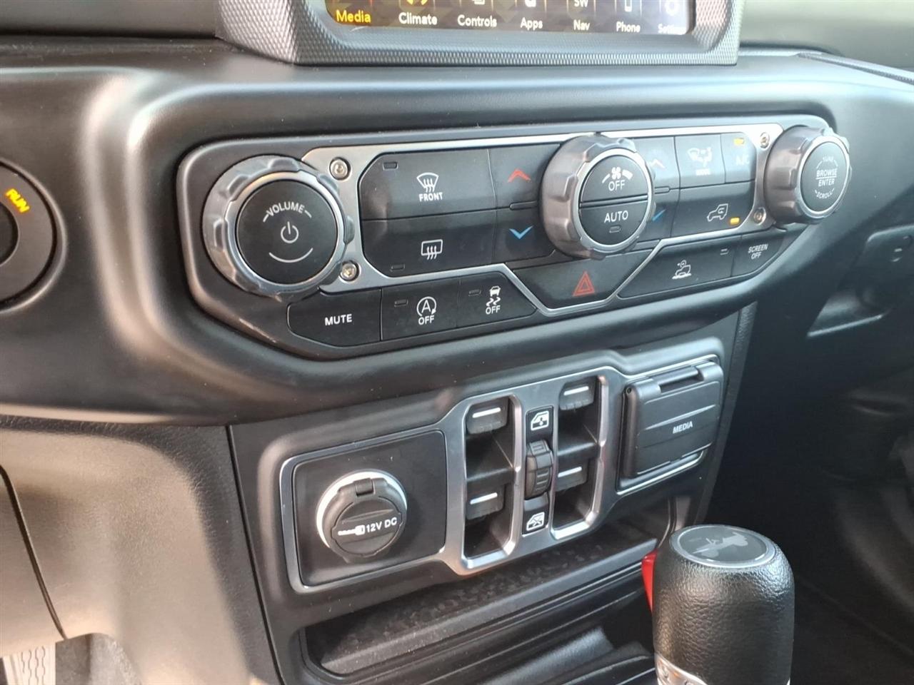 Jeep Wrangler  2022