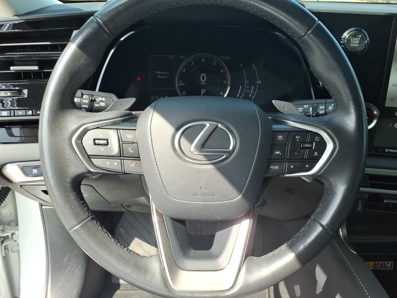 Lexus RX  2024