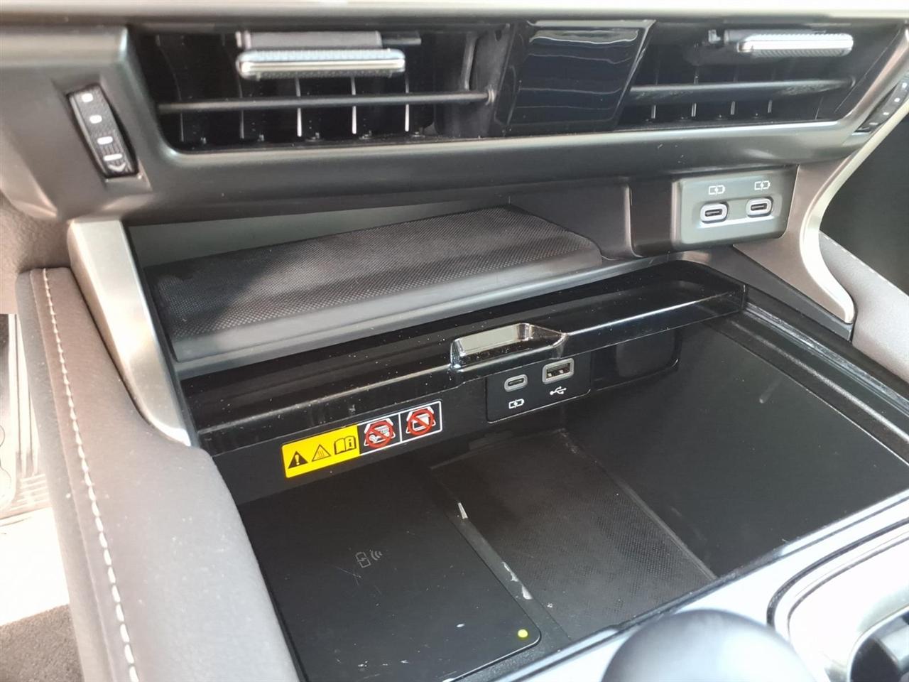 Lexus RX  2024