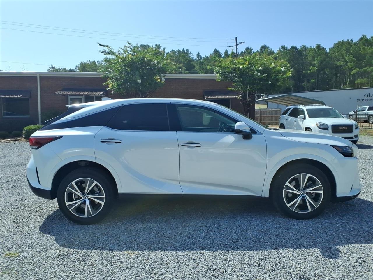 Lexus RX  2024