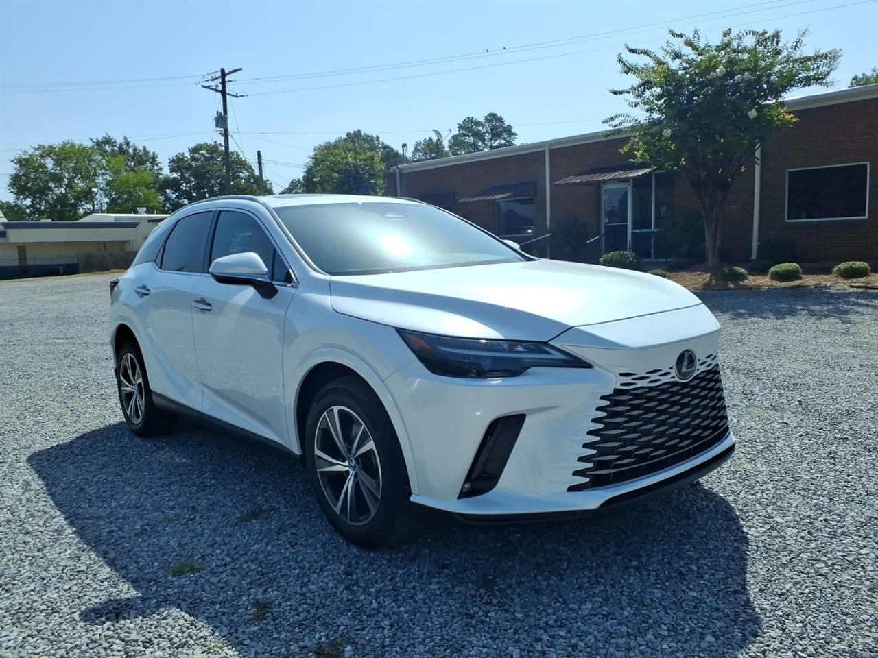 Lexus RX  2024
