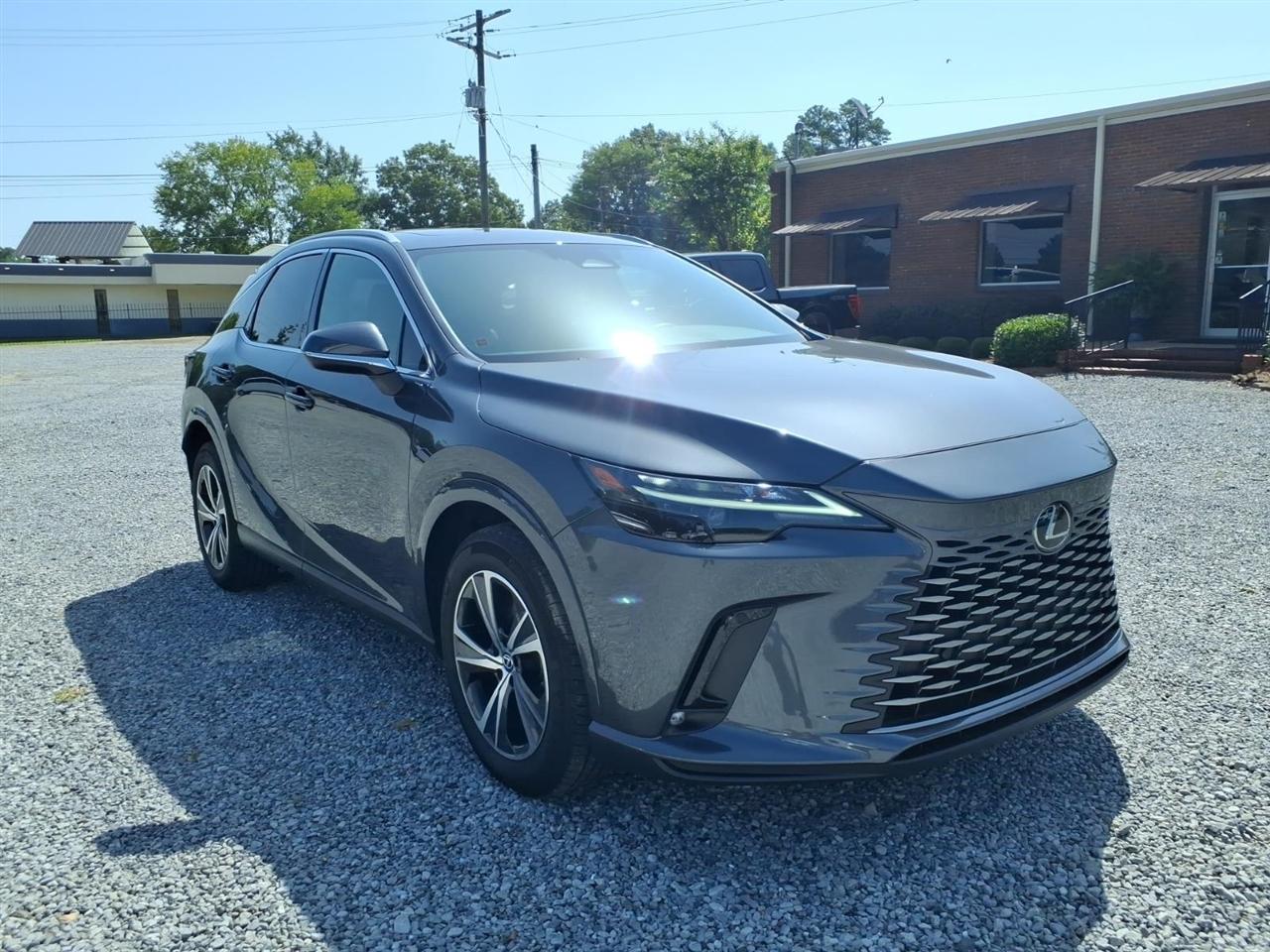 Lexus RX  2024