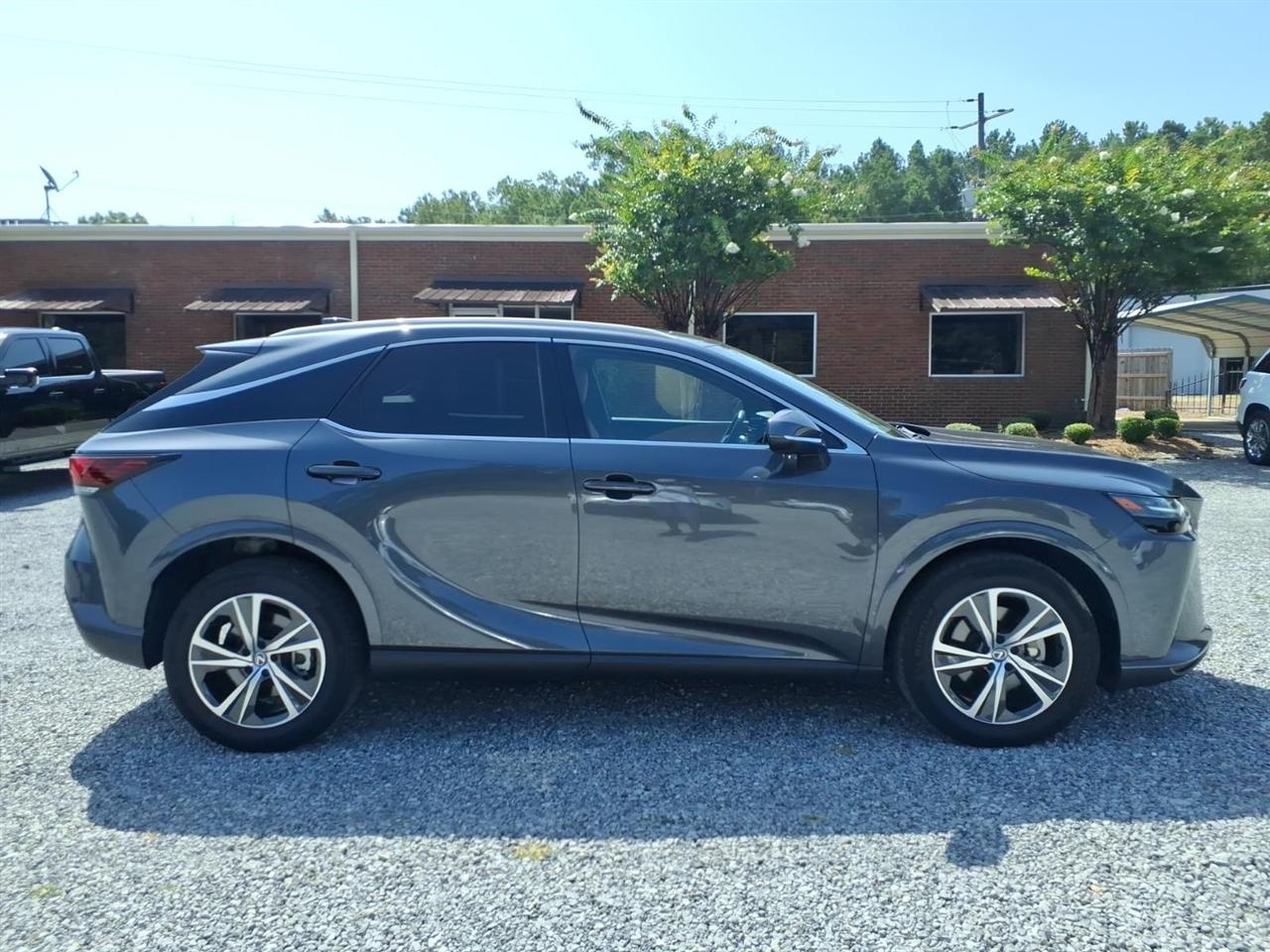 Lexus RX  2024