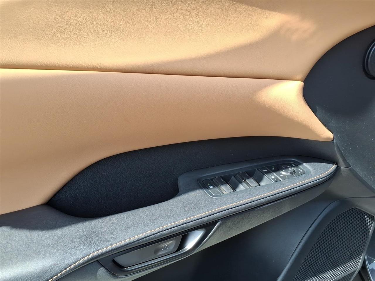 Lexus RX  2024