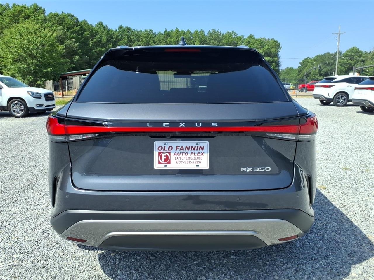 Lexus RX  2024
