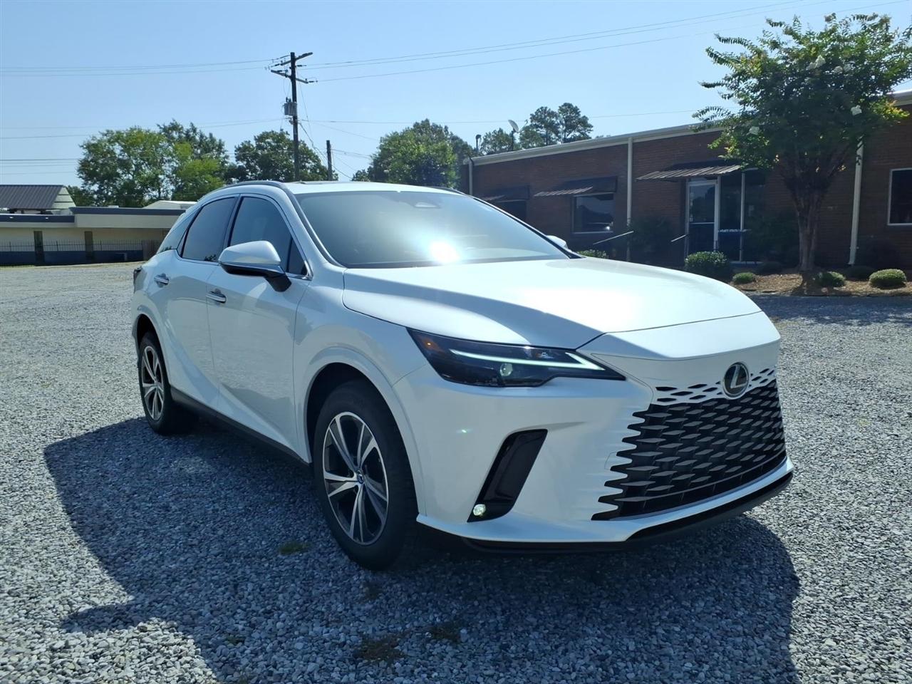 Lexus RX  2025
