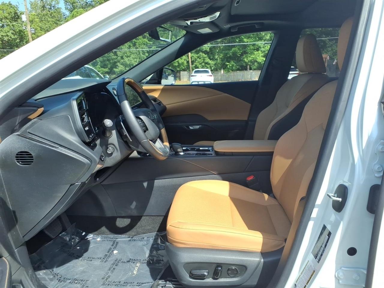 Lexus RX  2025