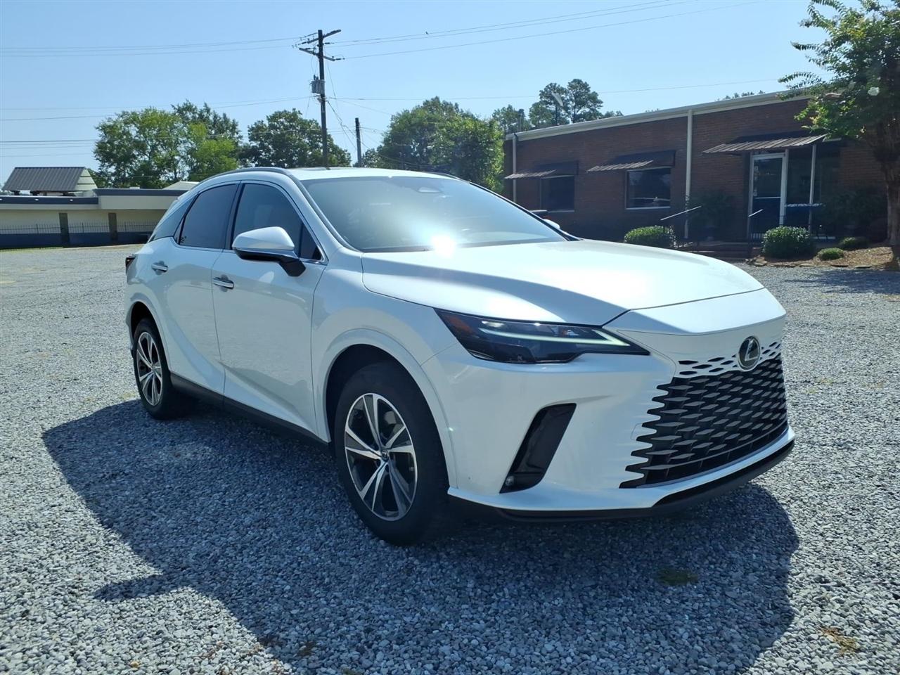 Lexus RX  2024
