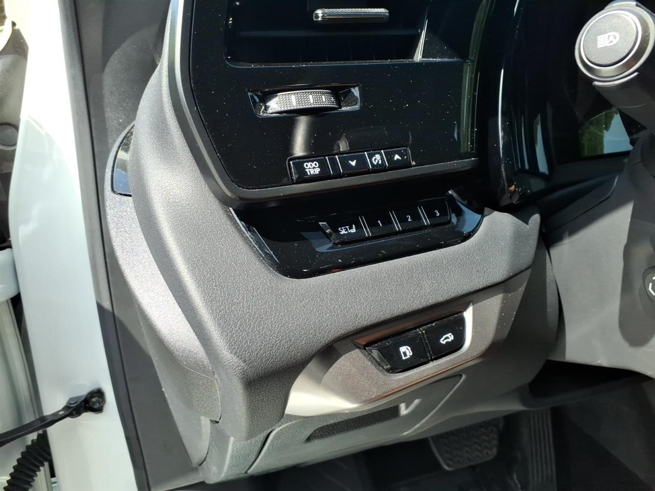 Lexus RX  2024