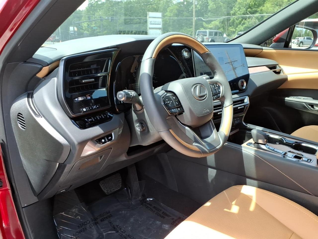 Lexus RX  2025