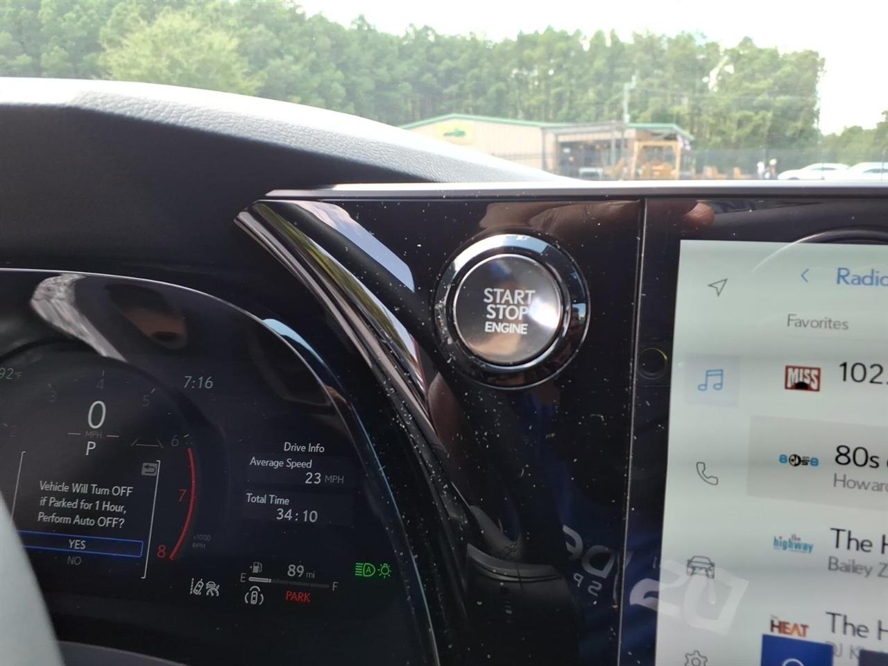 Lexus RX  2025