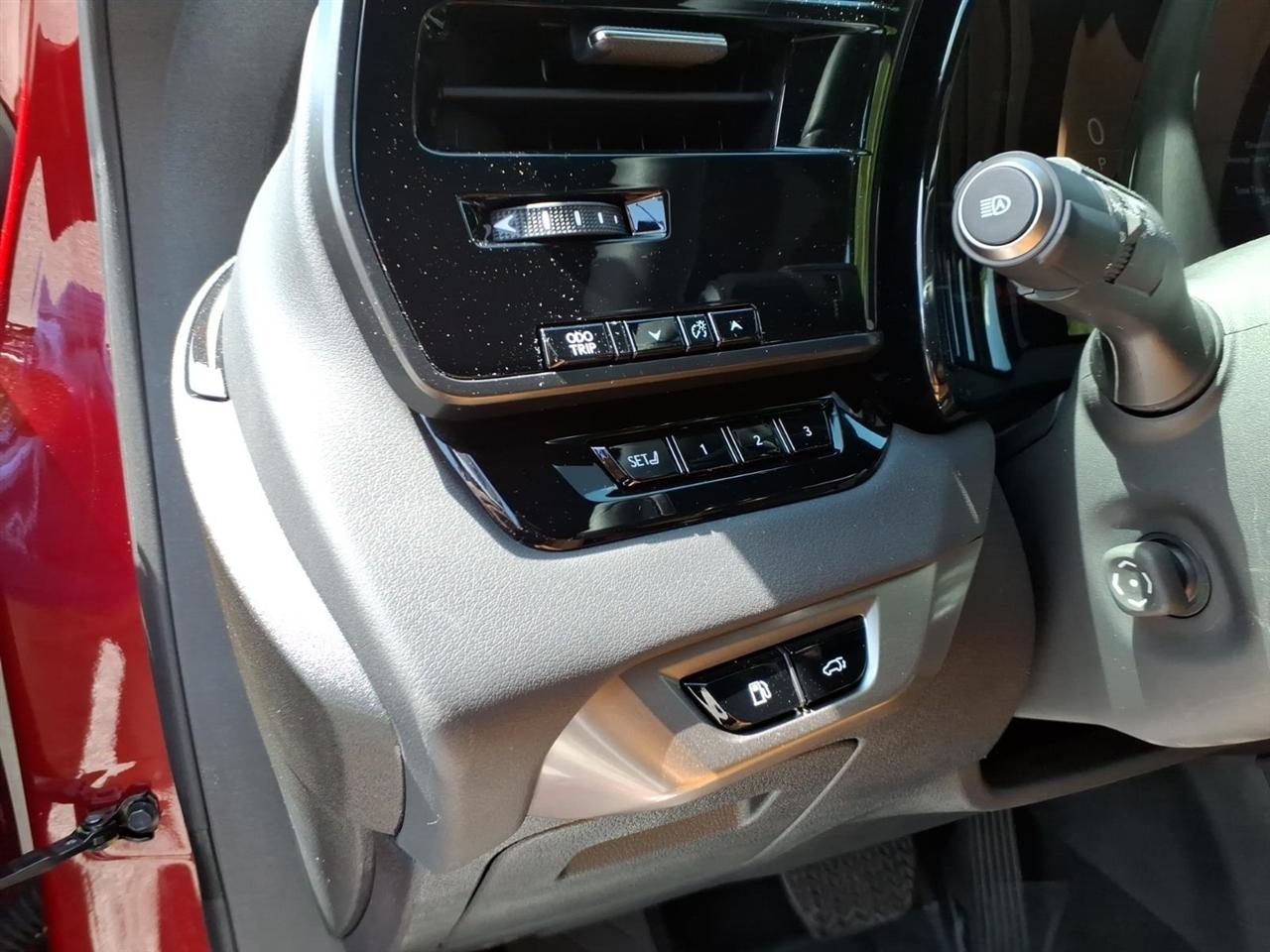 Lexus RX  2025