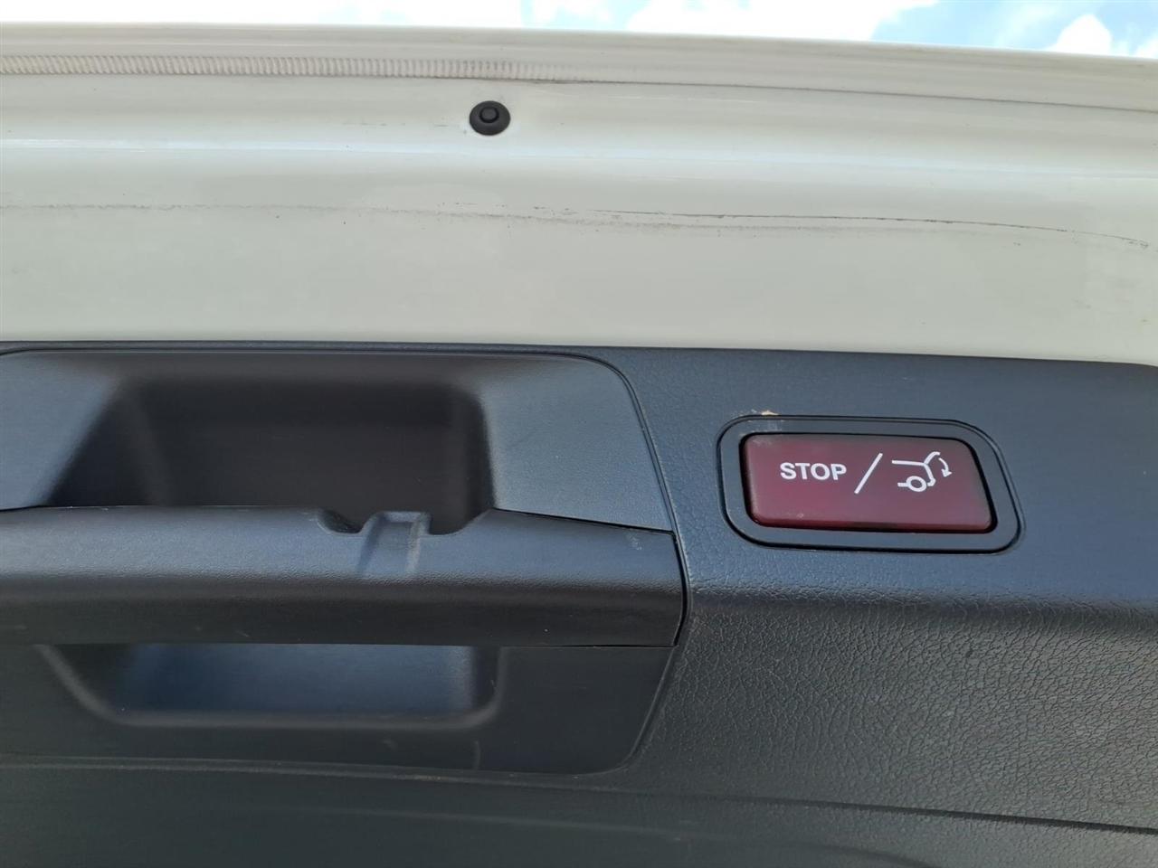 Mercedes-Benz GLB-Class  2023