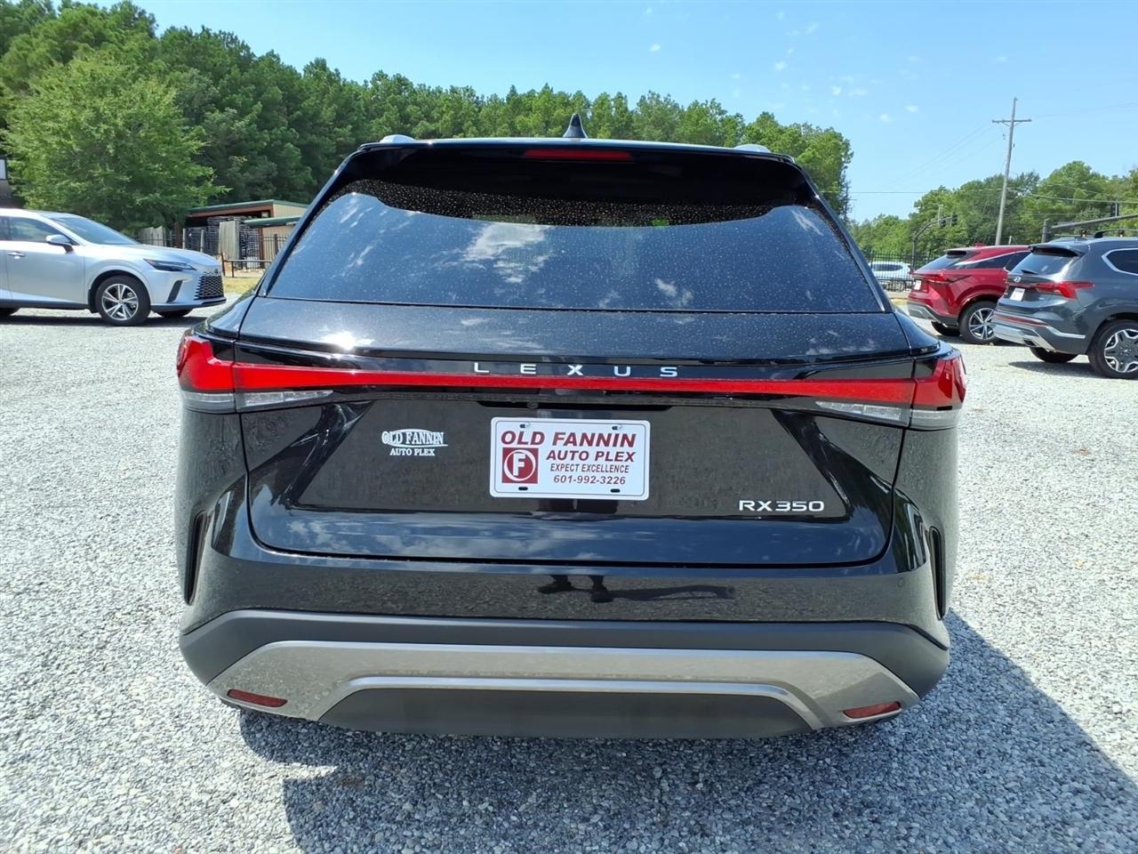 Lexus RX  2024