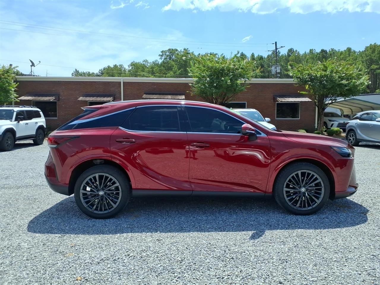 Lexus RX  2025