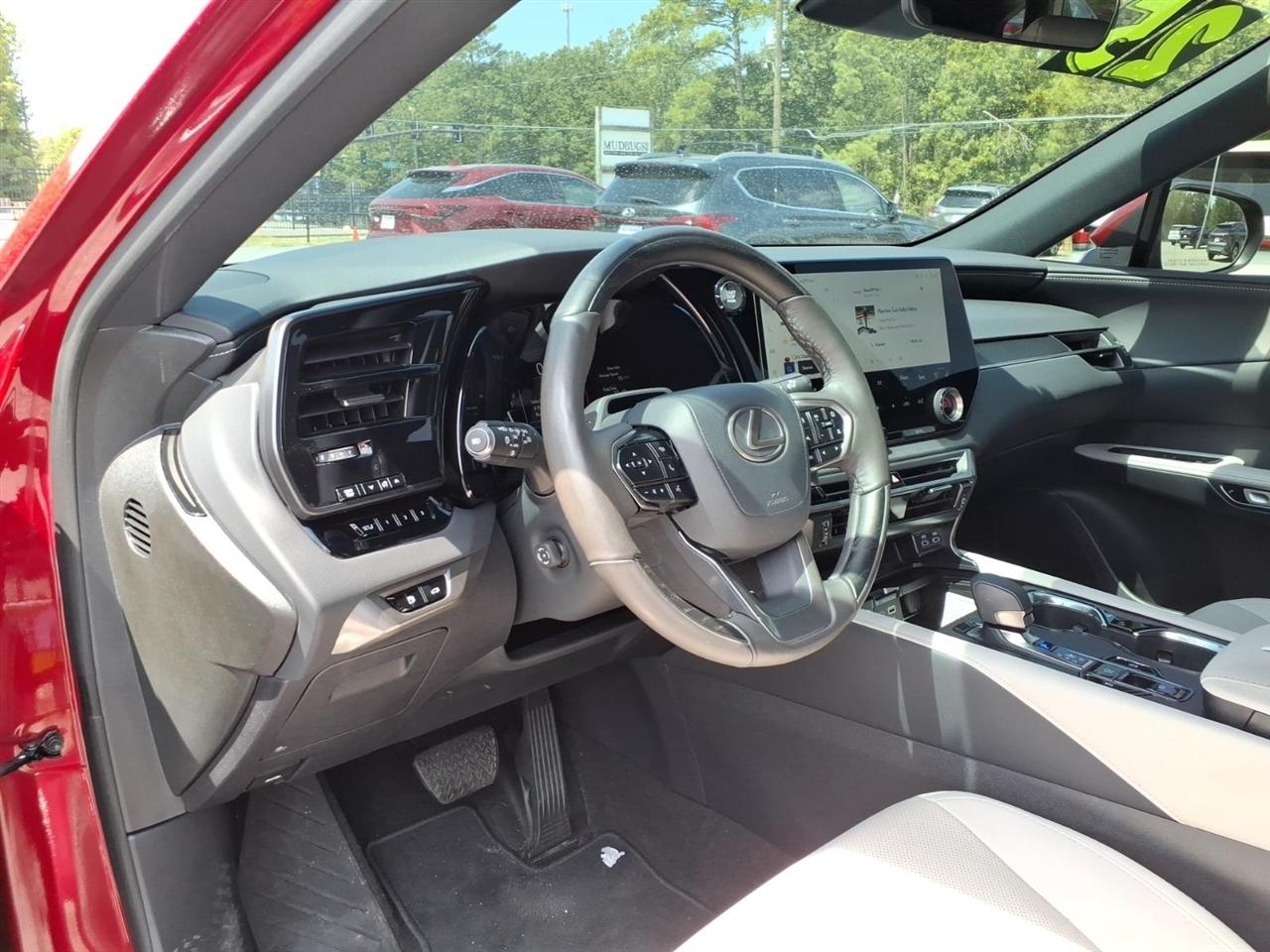 Lexus RX  2025