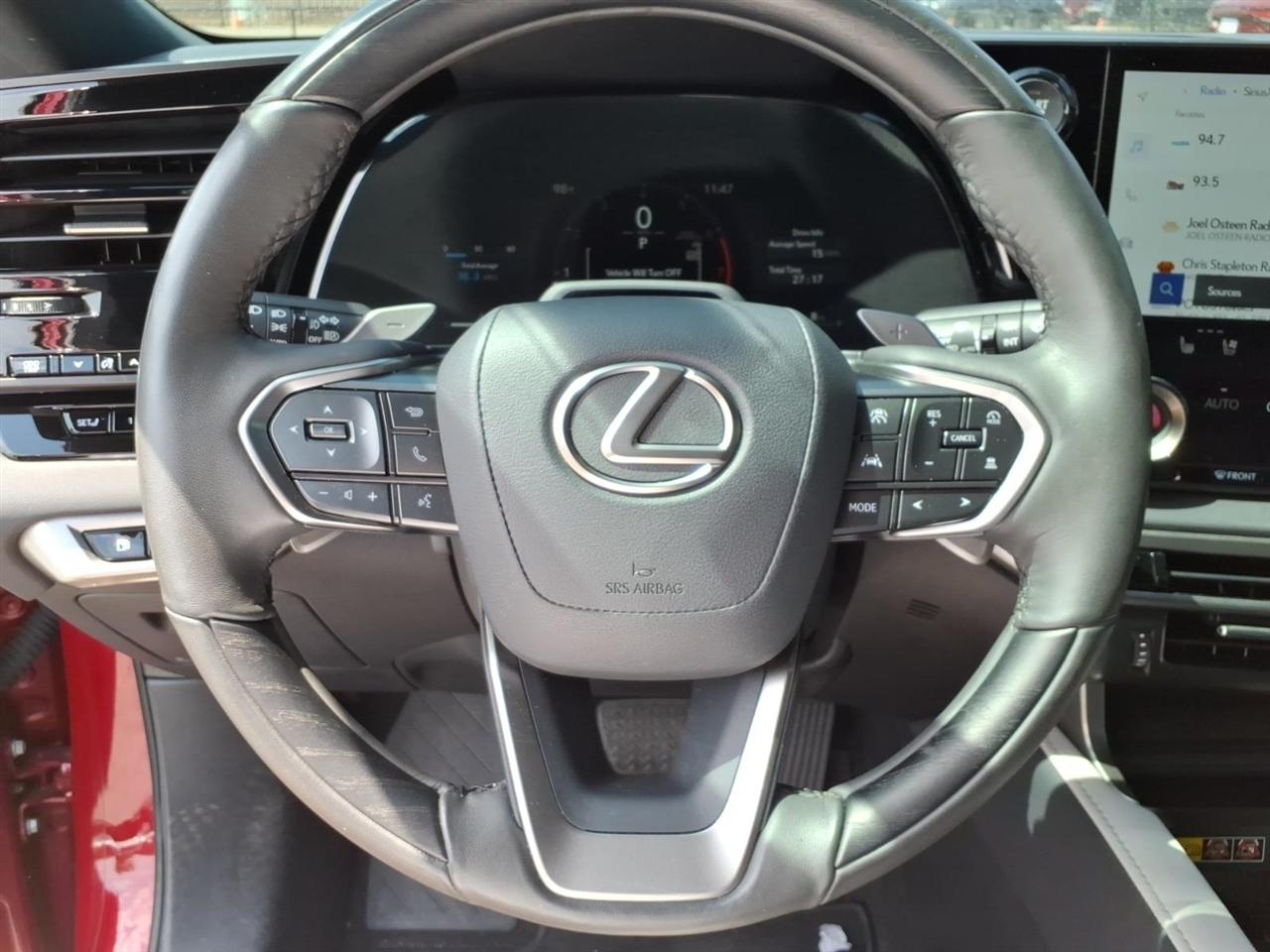 Lexus RX  2025