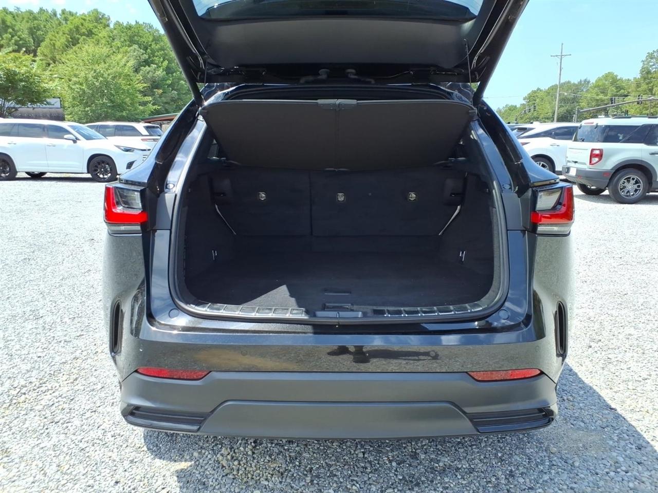 Lexus NX  2024