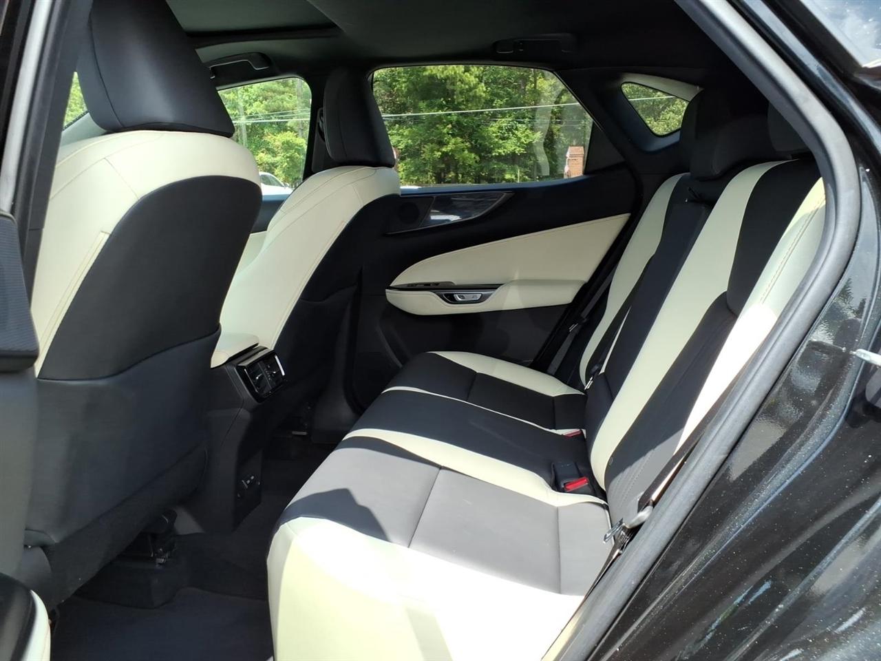 Lexus NX  2024