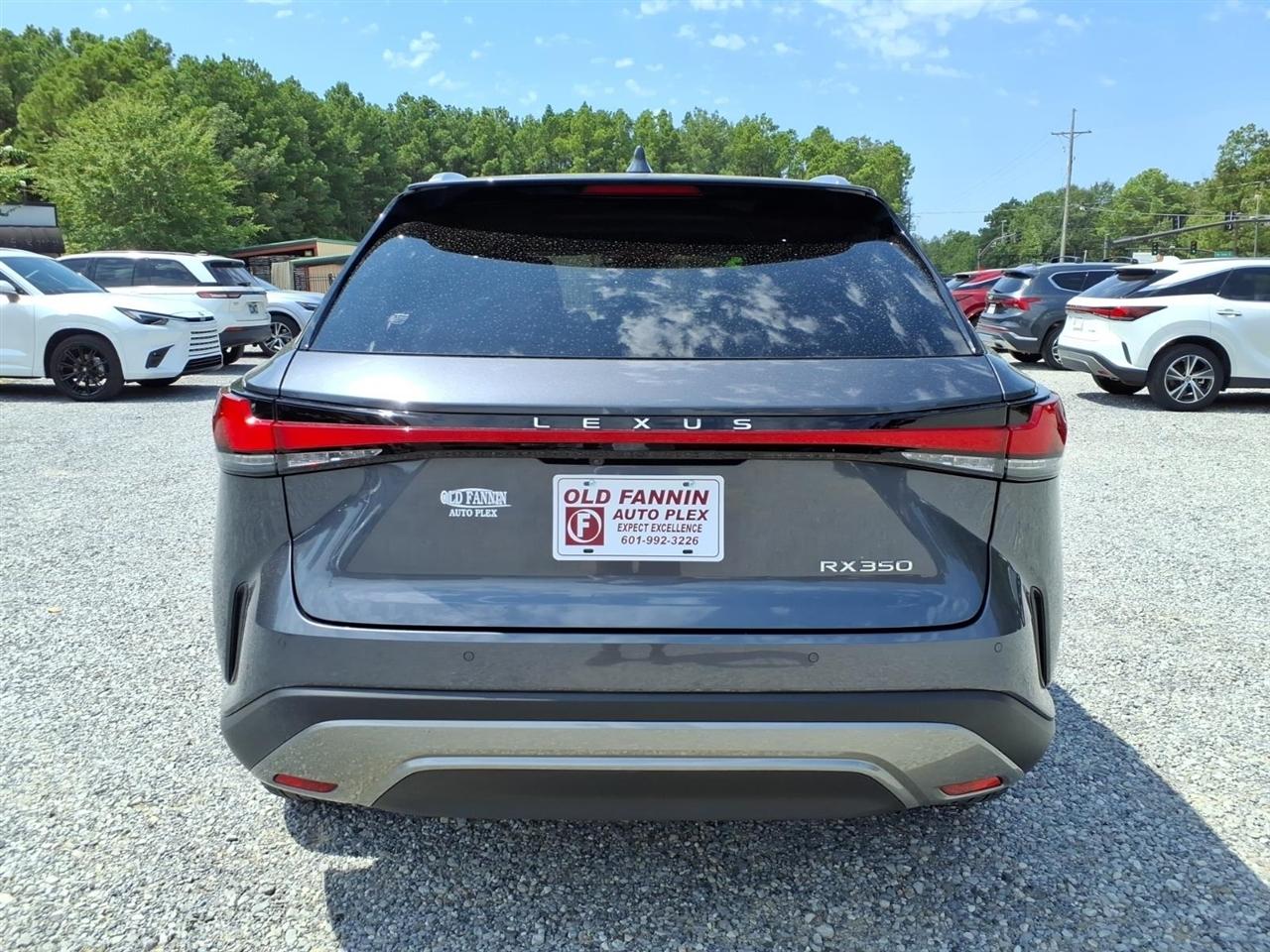 Lexus RX  2025