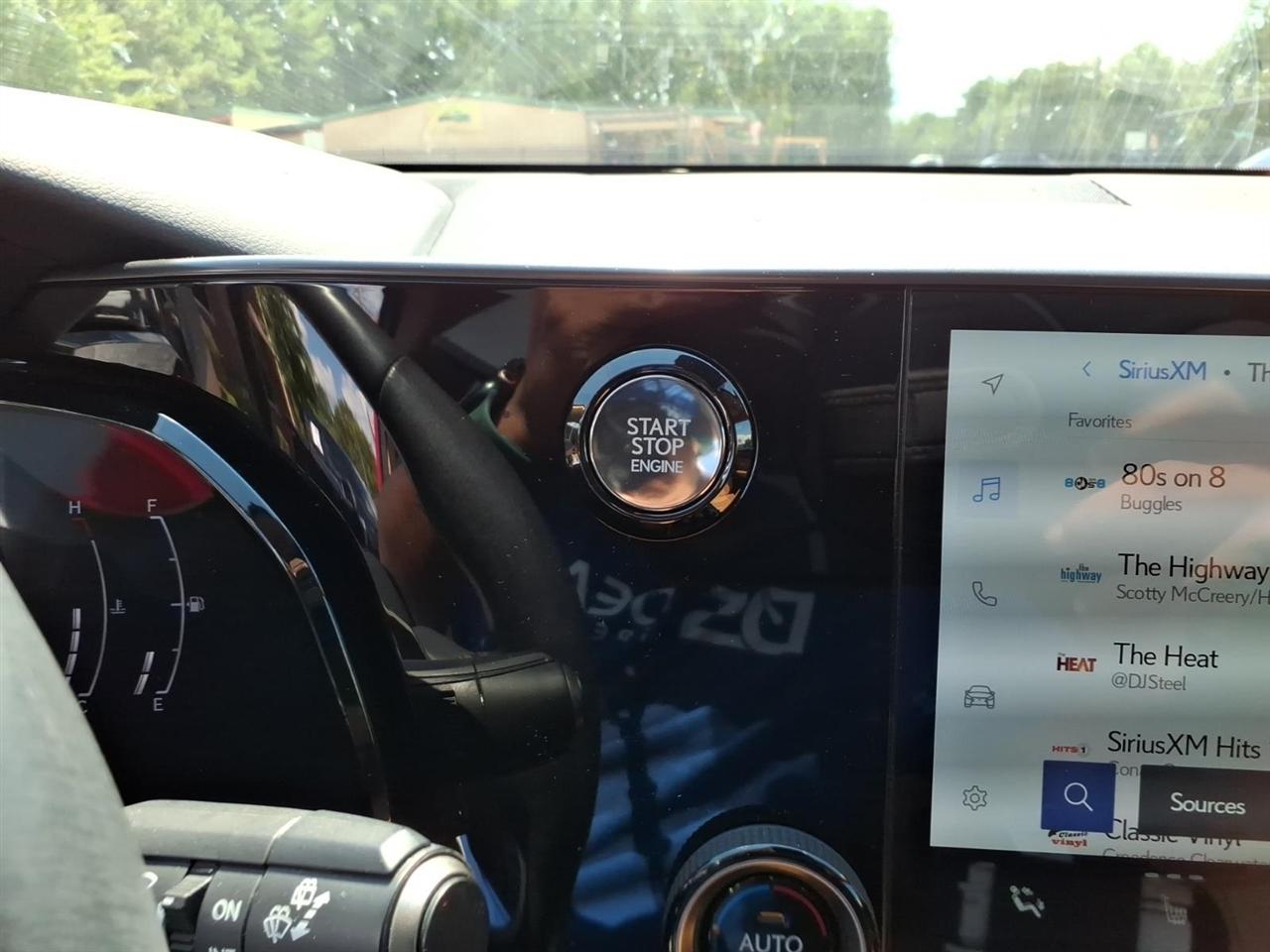 Lexus NX  2025