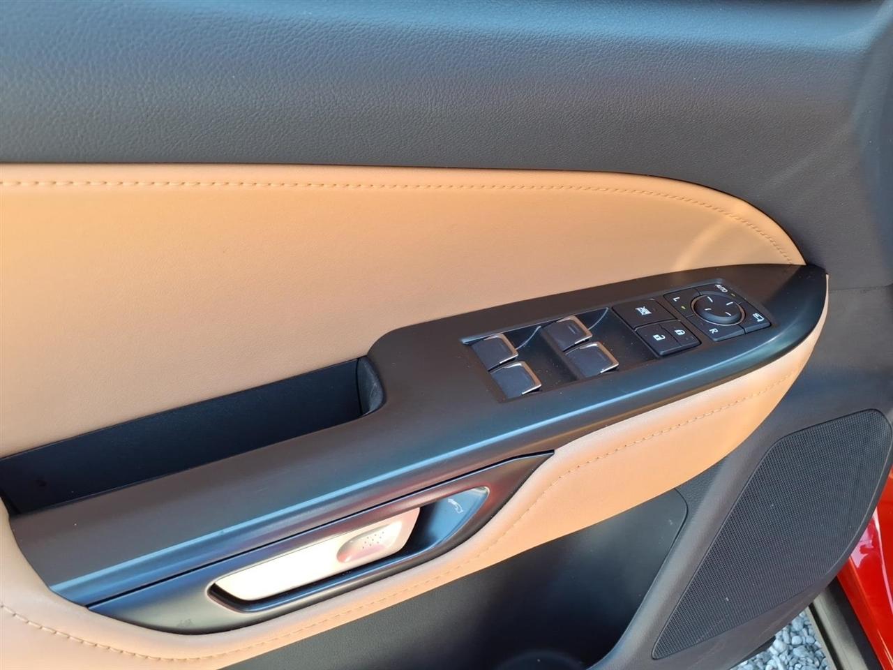 Lexus NX  2025