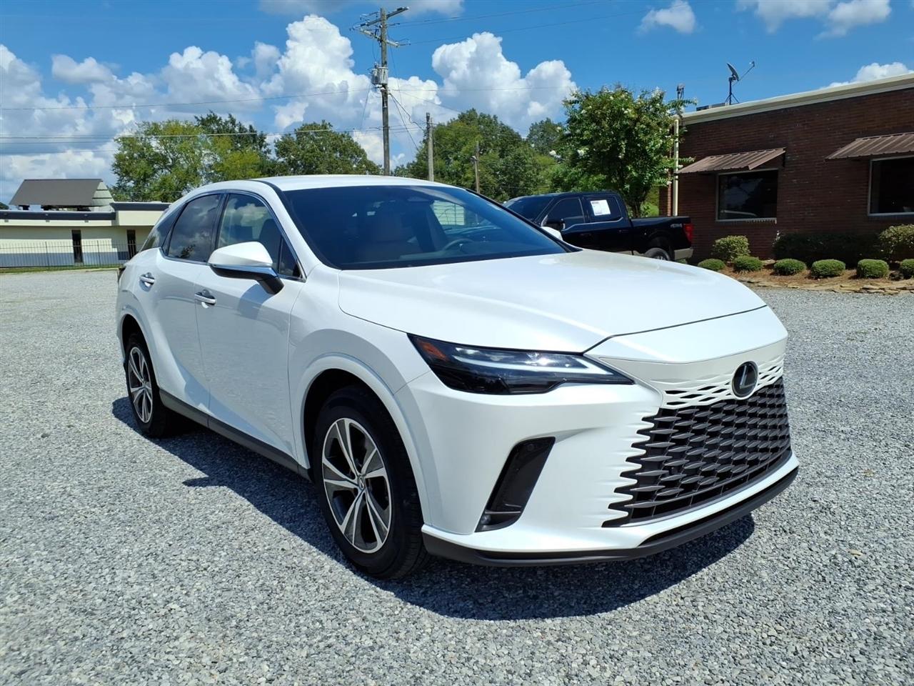 Lexus RX  2025