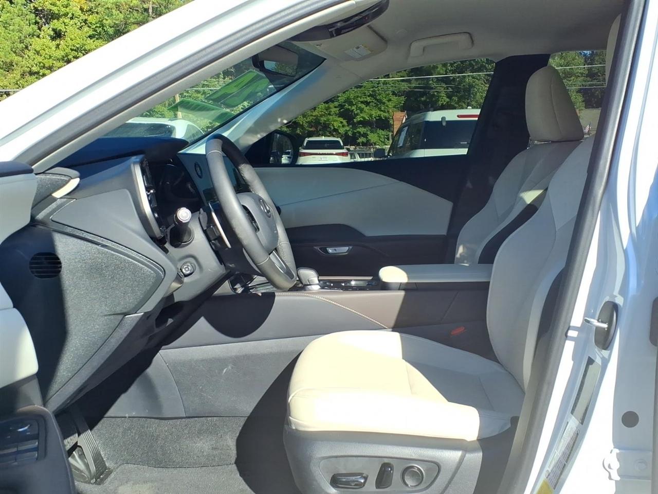Lexus RX  2024