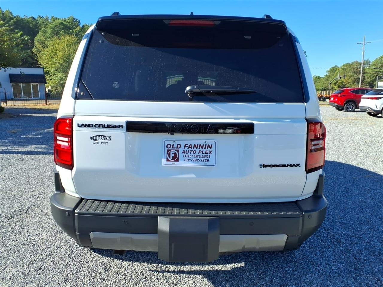 Toyota Land Cruiser  2027