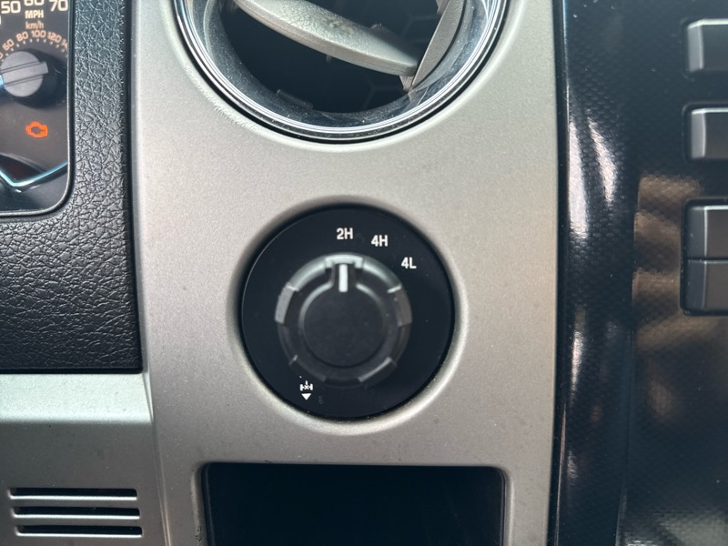 Ford F-150 4WD SuperCrew 150" FX4 2011