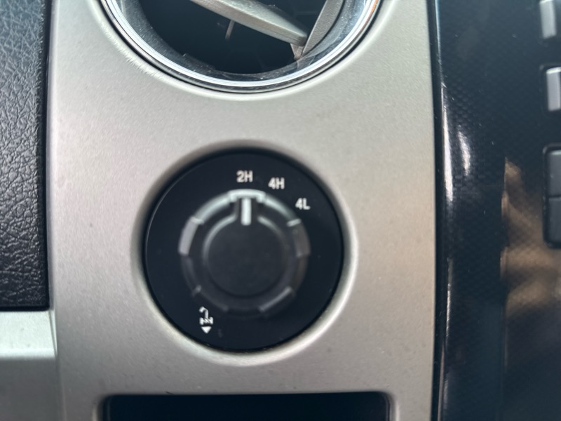 Ford F-150 4WD SuperCrew 150" FX4 2011