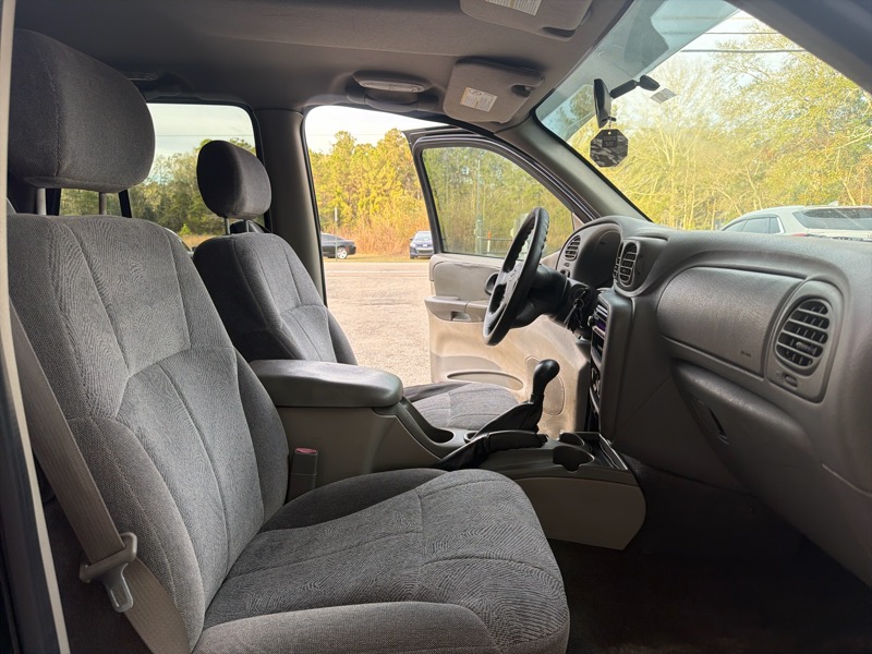 Chevrolet TrailBlazer LS 4WD 2004