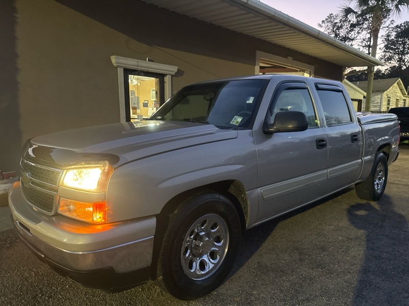 Chevrolet Silverado 1500 2WD Crew Cab 143.5" LT w/1LT 2006