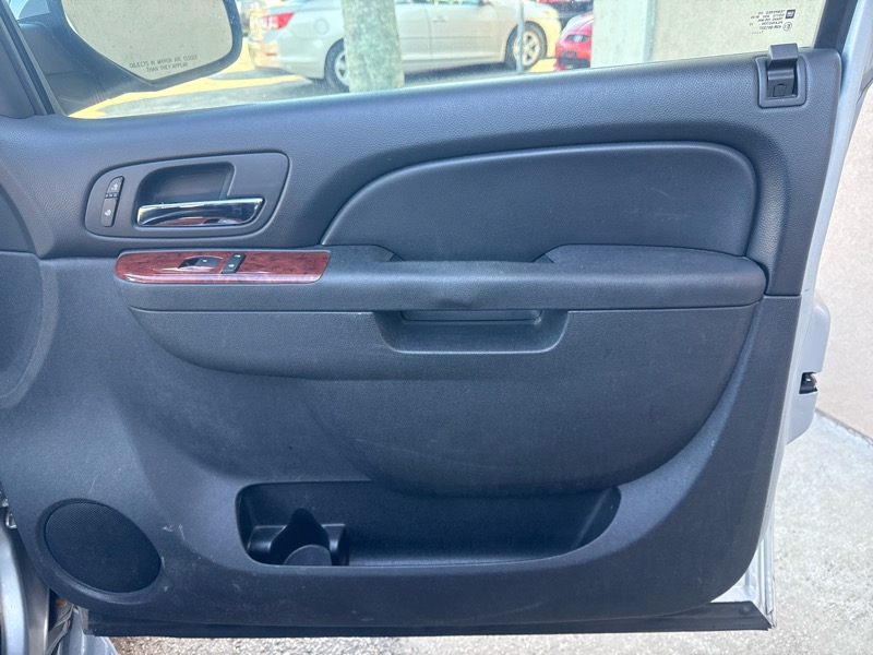 Chevrolet Tahoe LT 2WD 2012