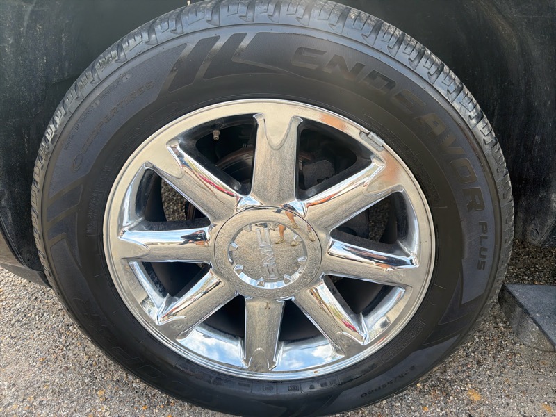 GMC Yukon Denali 2WD 2013