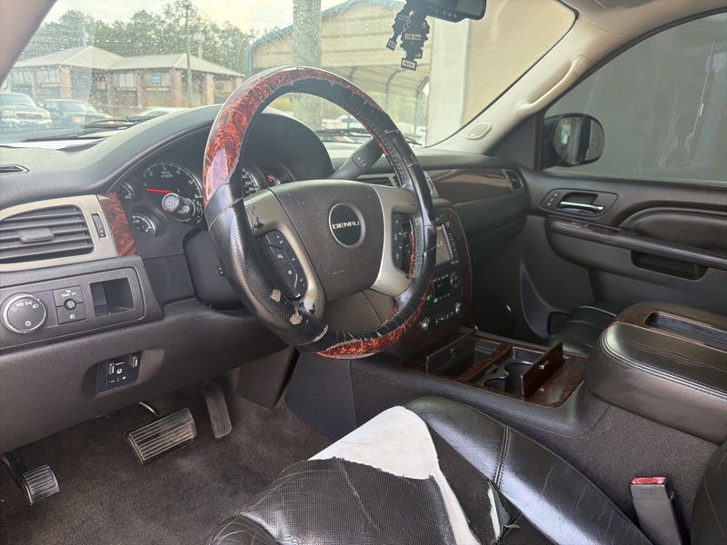 GMC Yukon Denali 2WD 2013