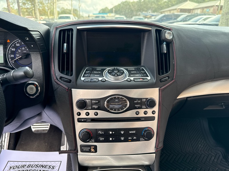 Infiniti G Convertible G37 Sport 6MT 2011