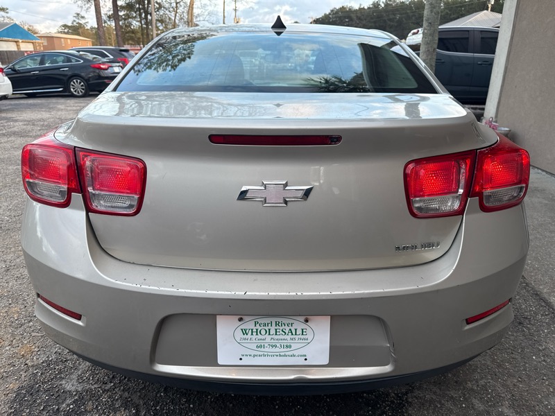 Chevrolet Malibu LS 2013