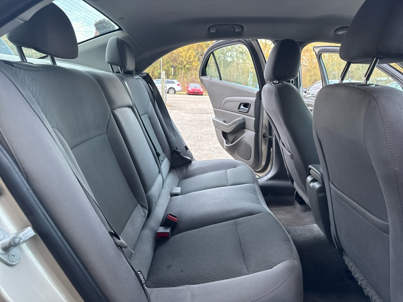 Chevrolet Malibu LS 2013