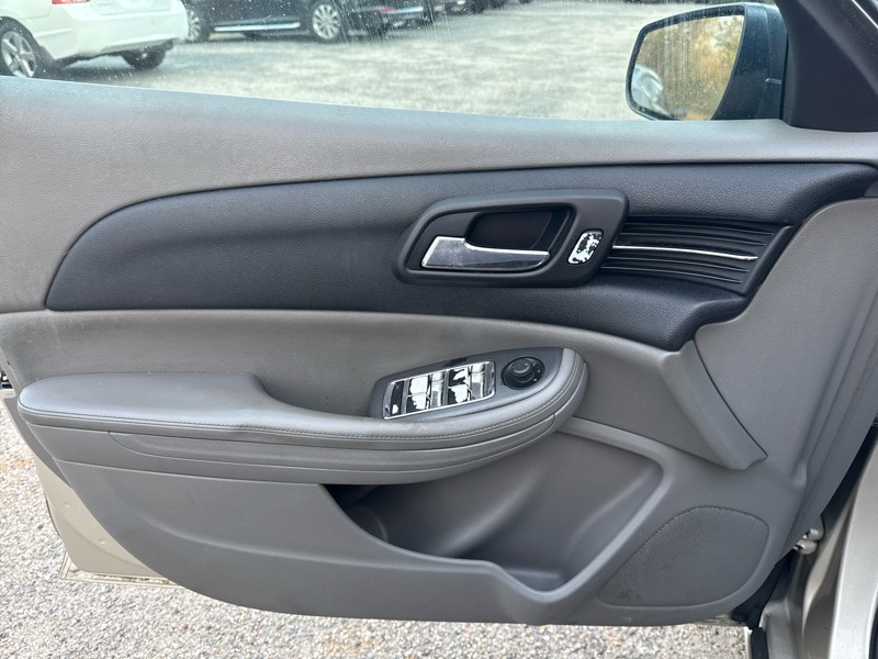 Chevrolet Malibu LS 2013