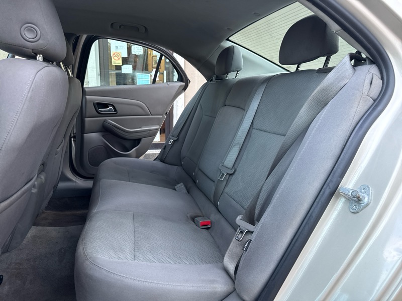 Chevrolet Malibu LS 2013