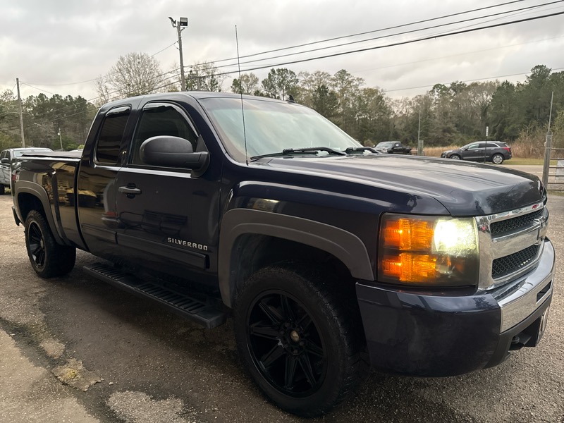 Chevrolet Silverado 1500 4WD Reg Cab 119.0" LS 2009