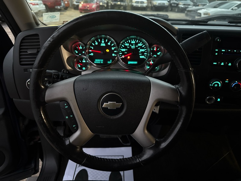 Chevrolet Silverado 1500 4WD Reg Cab 119.0" LS 2009